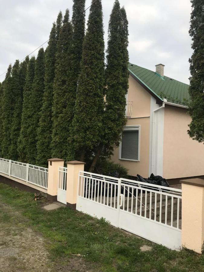 Nyaraló Balatonmáriafürdő Exterior foto