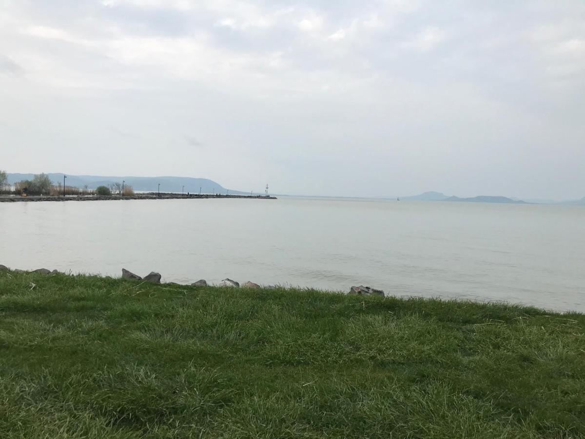 Nyaraló Balatonmáriafürdő Exterior foto